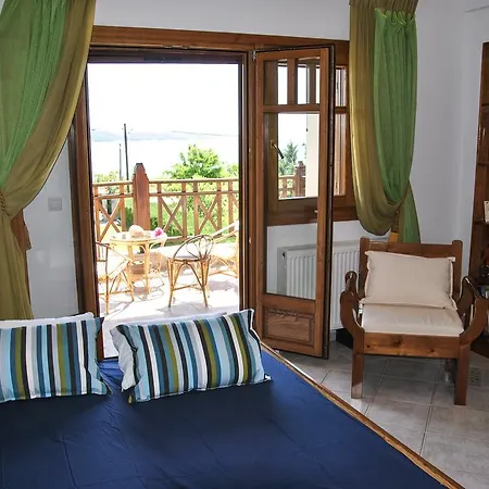 Вилла Avalon In Tripiti Beach Неа-Рода